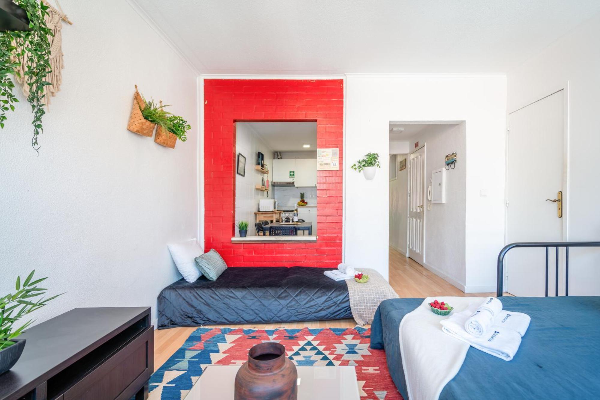 Host Wise - Large Flat W Terrace - Ace Location At Aliados Appartement Porto Buitenkant foto