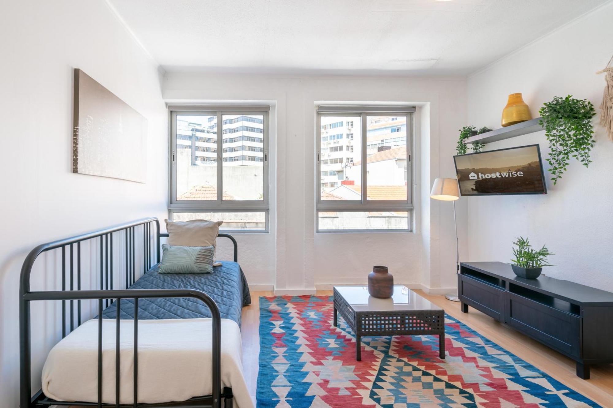 Host Wise - Large Flat W Terrace - Ace Location At Aliados Appartement Porto Buitenkant foto