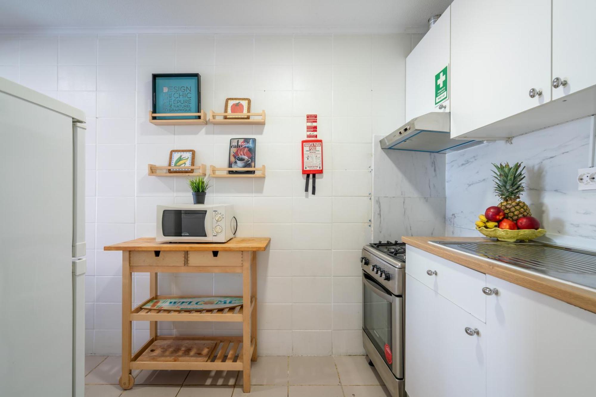 Host Wise - Large Flat W Terrace - Ace Location At Aliados Appartement Porto Buitenkant foto