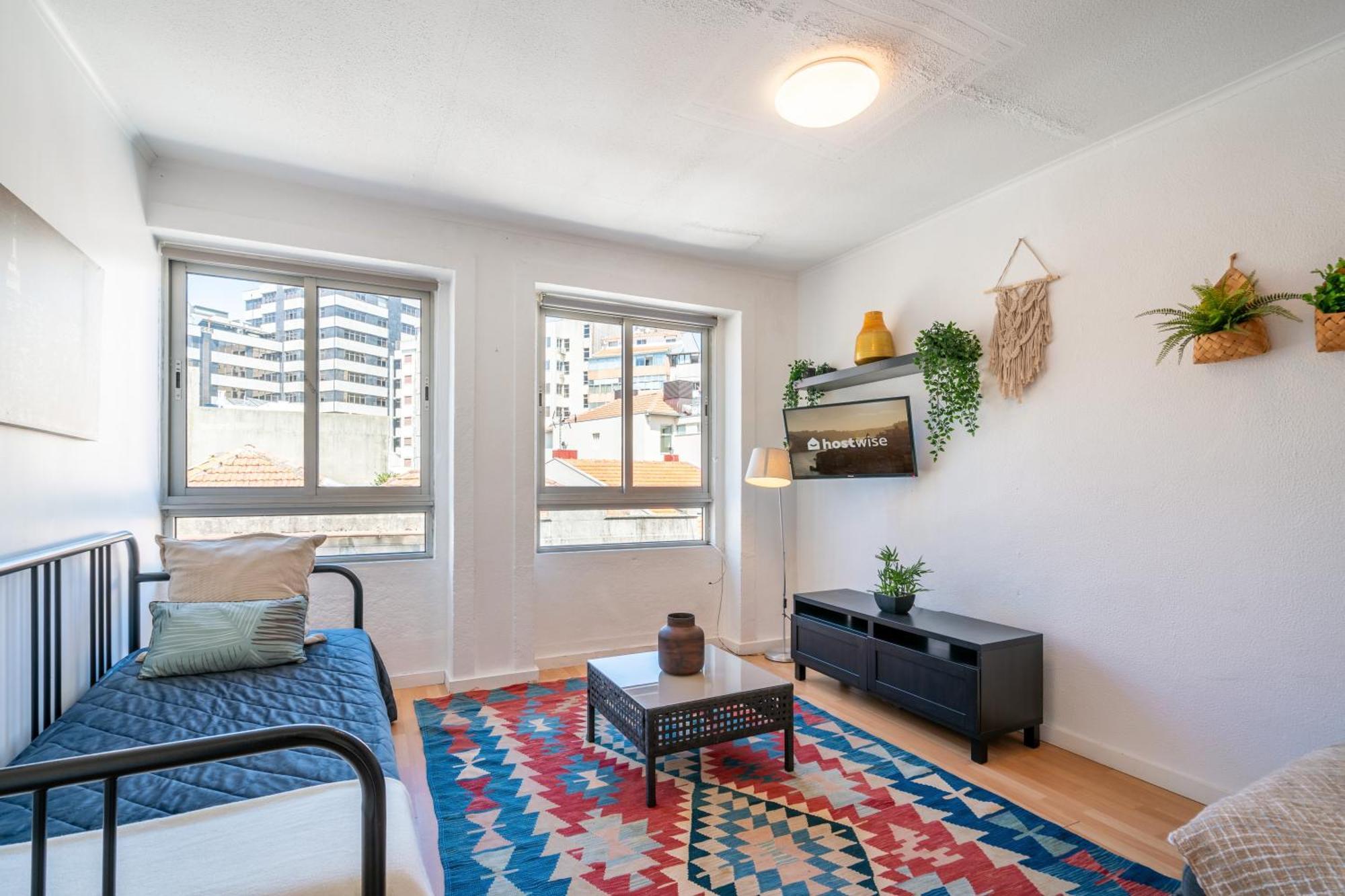 Host Wise - Large Flat W Terrace - Ace Location At Aliados Appartement Porto Buitenkant foto