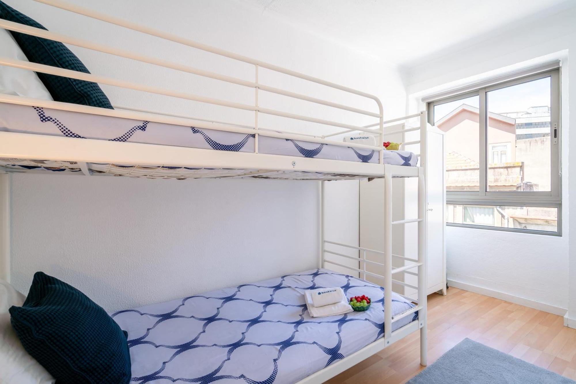 Host Wise - Large Flat W Terrace - Ace Location At Aliados Appartement Porto Buitenkant foto