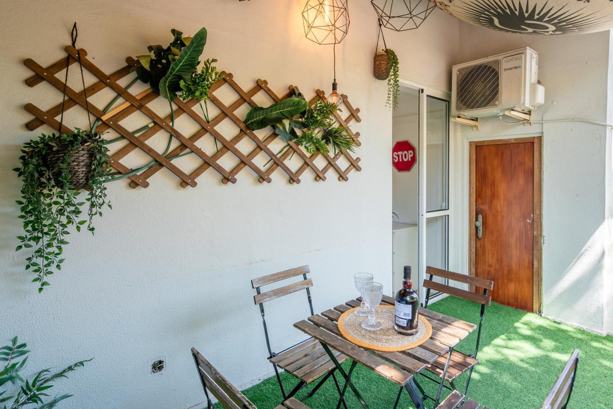 Host Wise - Large Flat W Terrace - Ace Location At Aliados Appartement Porto Buitenkant foto