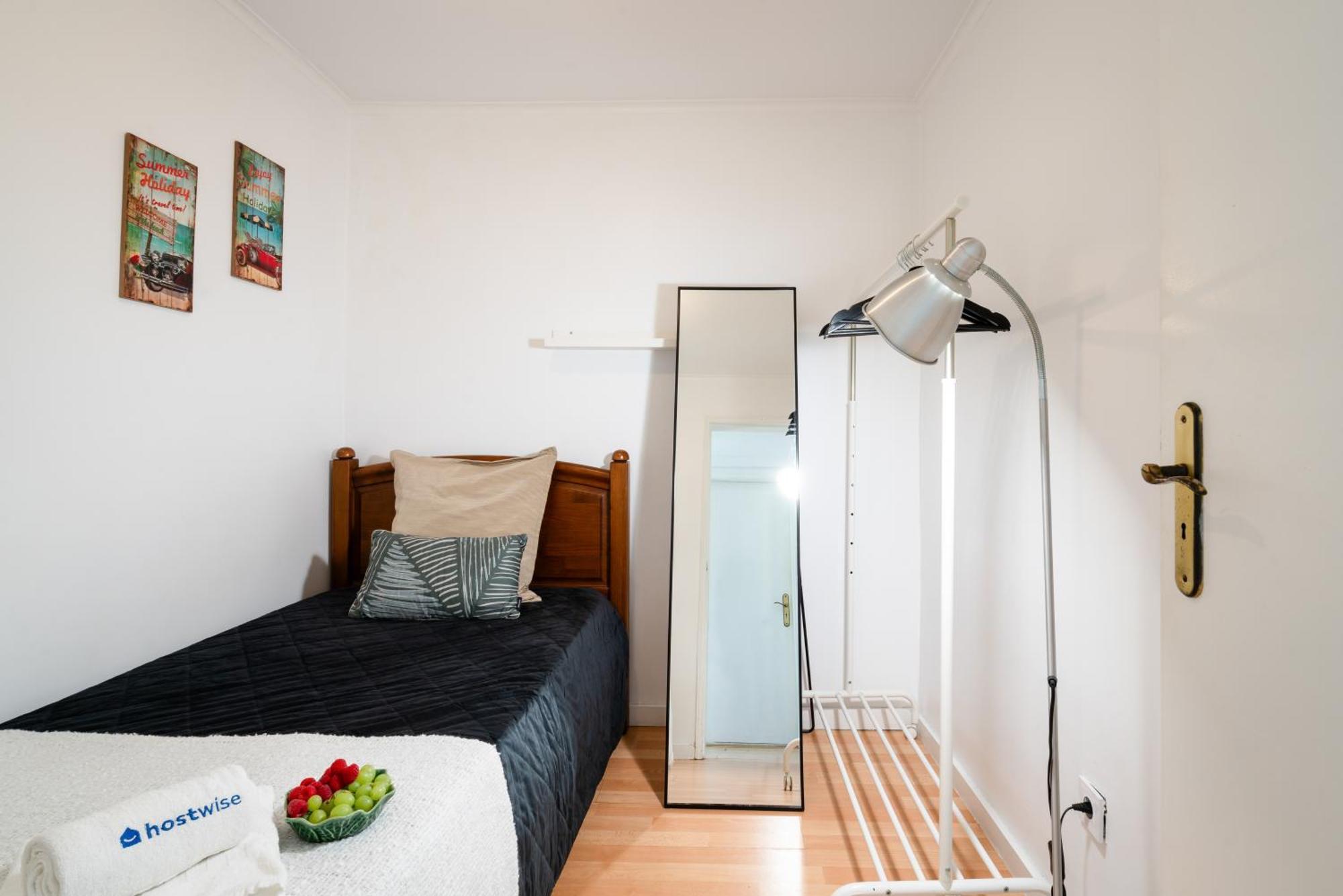 Host Wise - Large Flat W Terrace - Ace Location At Aliados Appartement Porto Buitenkant foto