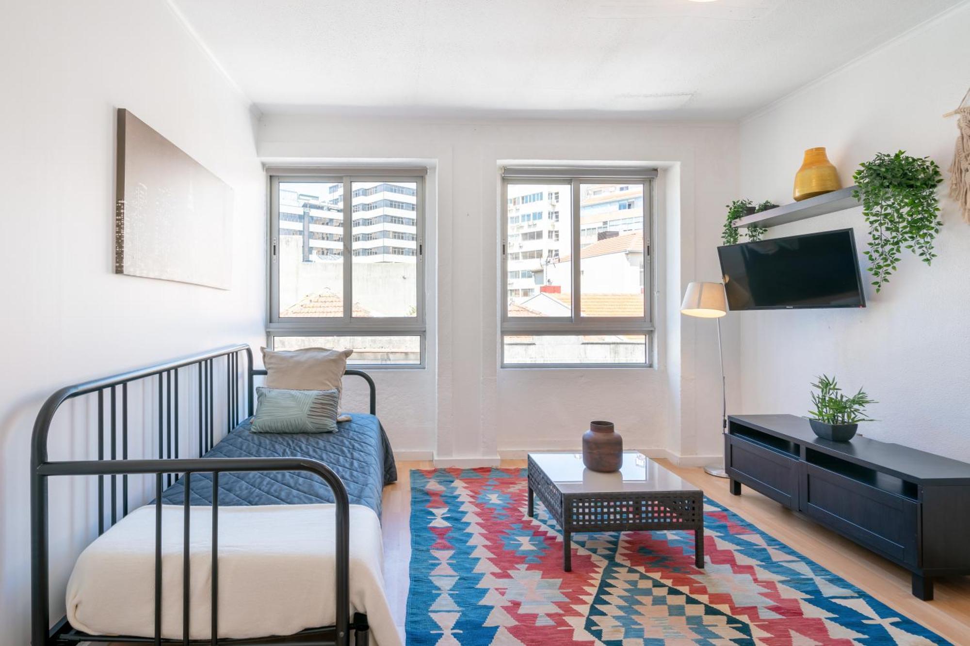 Host Wise - Large Flat W Terrace - Ace Location At Aliados Appartement Porto Buitenkant foto