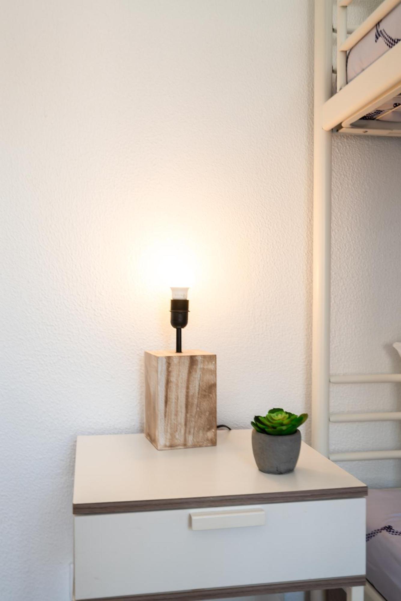 Host Wise - Large Flat W Terrace - Ace Location At Aliados Appartement Porto Kamer foto