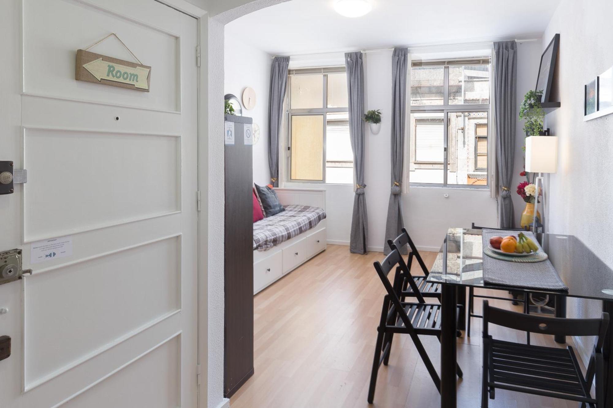 Host Wise - Large Flat W Terrace - Ace Location At Aliados Appartement Porto Kamer foto