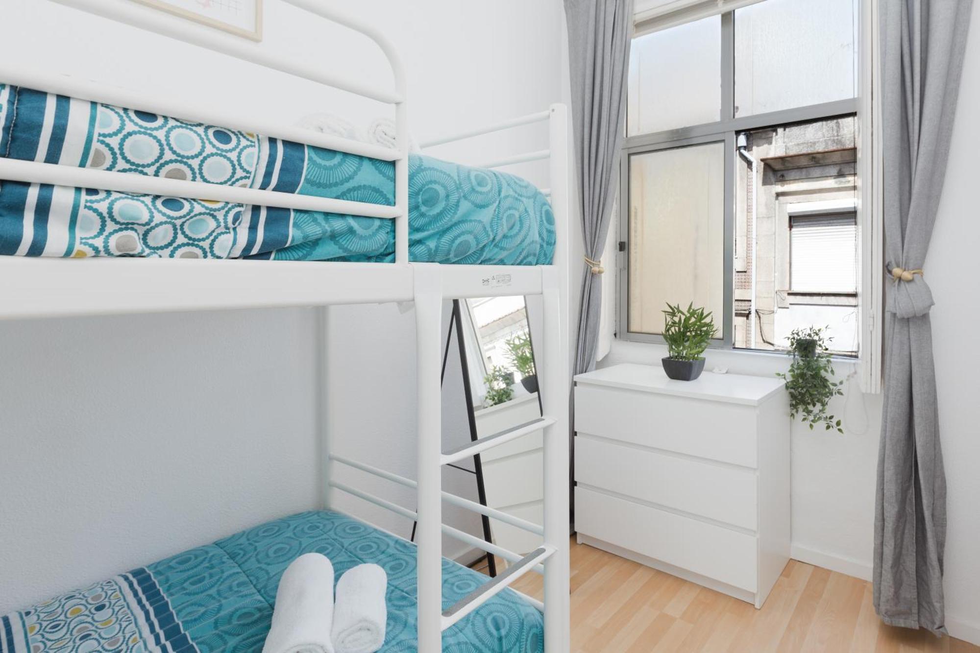 Host Wise - Large Flat W Terrace - Ace Location At Aliados Appartement Porto Kamer foto