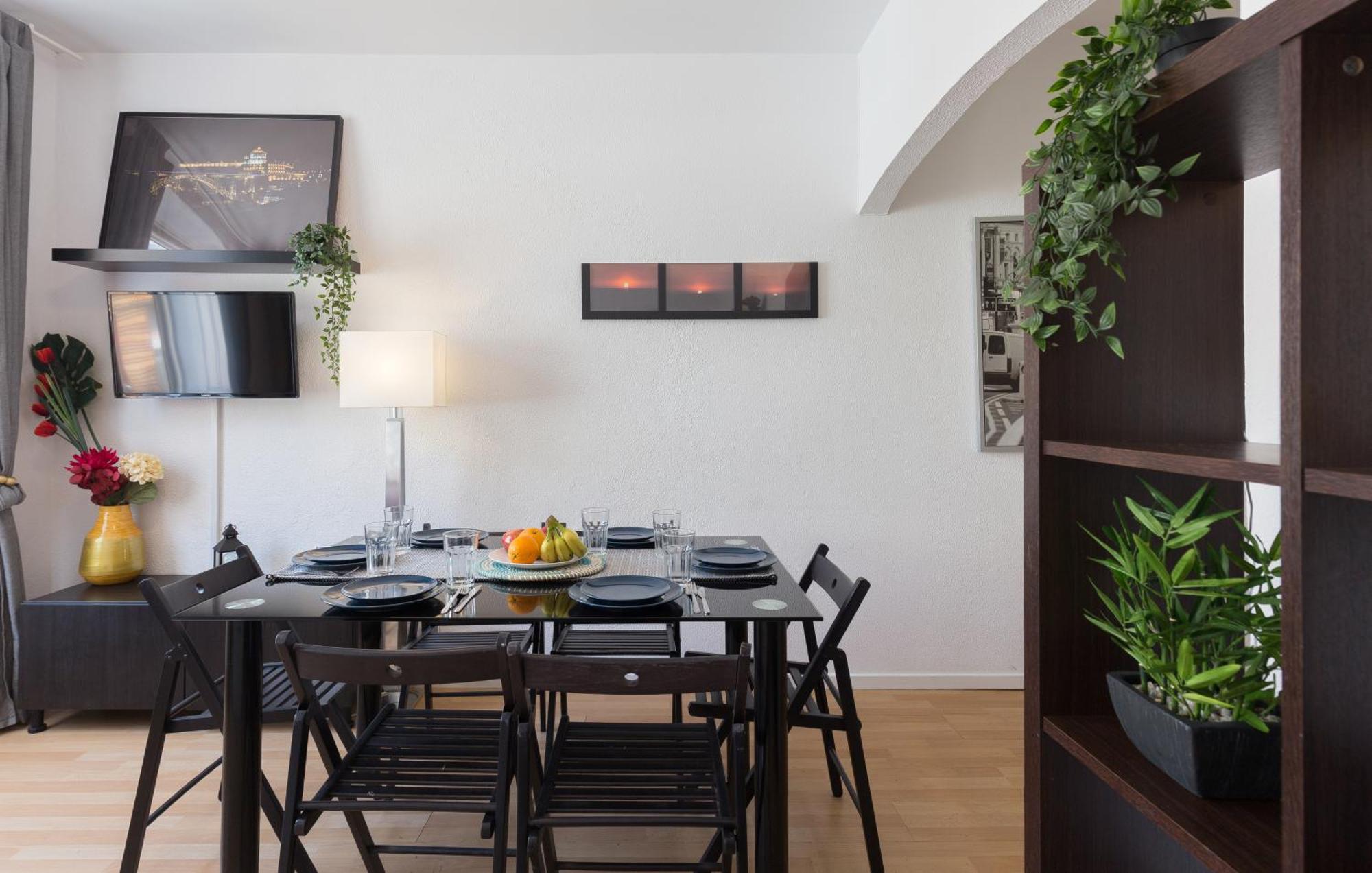 Host Wise - Large Flat W Terrace - Ace Location At Aliados Appartement Porto Kamer foto