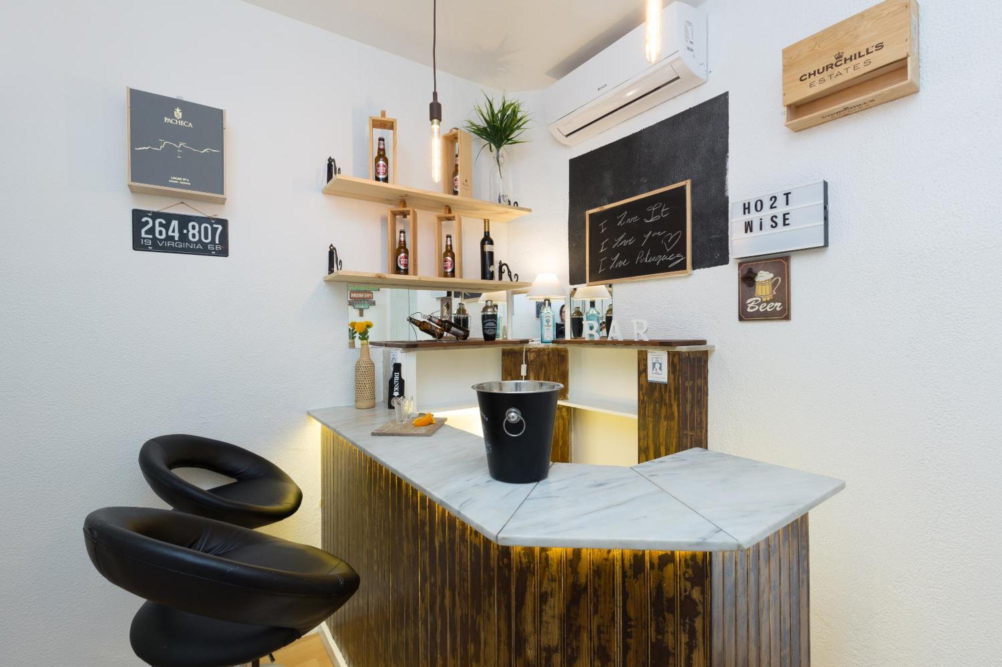 Host Wise - Large Flat W Terrace - Ace Location At Aliados Appartement Porto Kamer foto